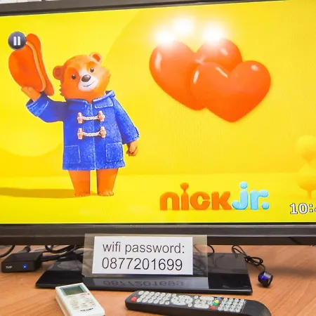 Summer Square - 2 Bedrooms Retro Flat With Great Location, 1st Fl Burgas