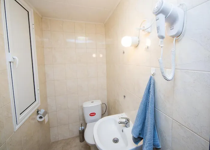 Summer Square - 2 Bedrooms Retro Flat With Great Location, 1st Fl * Burgas City