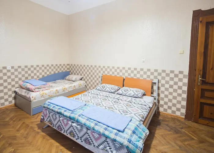 Apartment Summer Square - 2 Bedrooms Retro Flat With Great Location, 1st Fl Burgas City