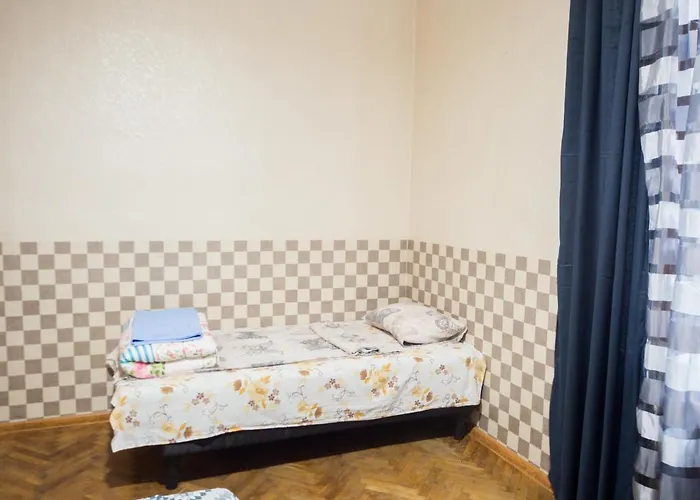 Summer Square - 2 Bedrooms Retro Flat With Great Location, 1st Fl Apartment Burgas City