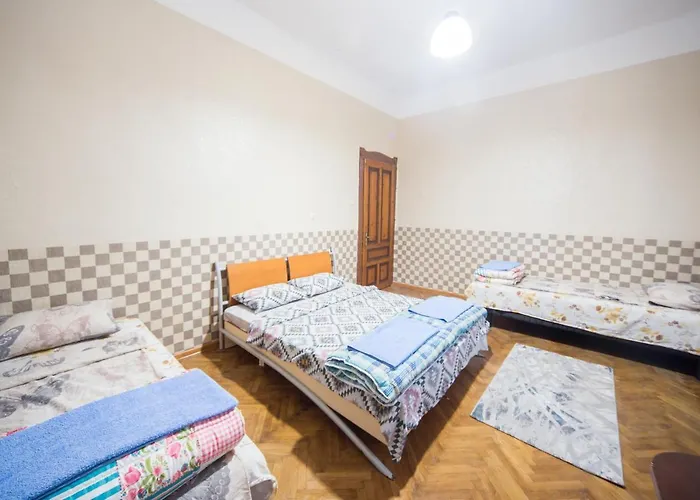 Summer Square - 2 Bedrooms Retro Flat With Great Location, 1st Fl * Burgas City