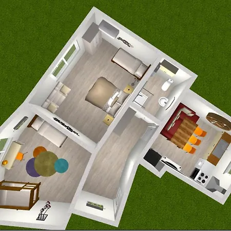 Summer Square - 2 Bedrooms Retro Flat With Great Location, 1st Fl Apartment *