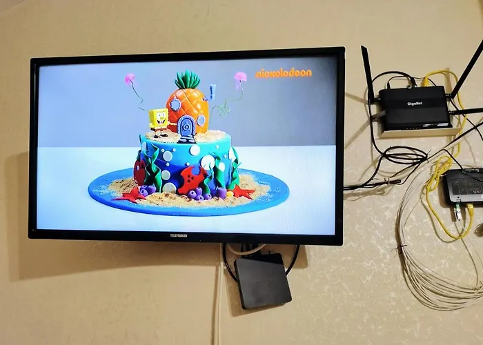 Summer Square - 2 Bedrooms Retro Flat With Great Location, 1st Fl * Бургас