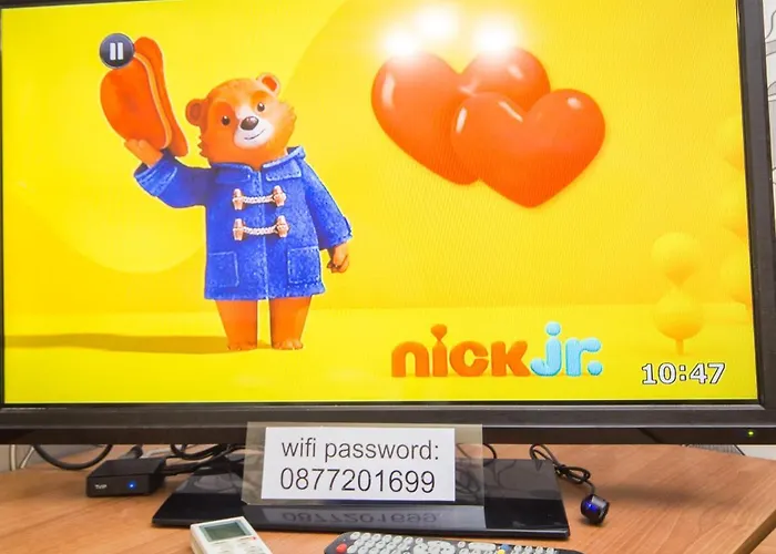 Summer Square - 2 Bedrooms Retro Flat With Great Location, 1st Fl Бургас